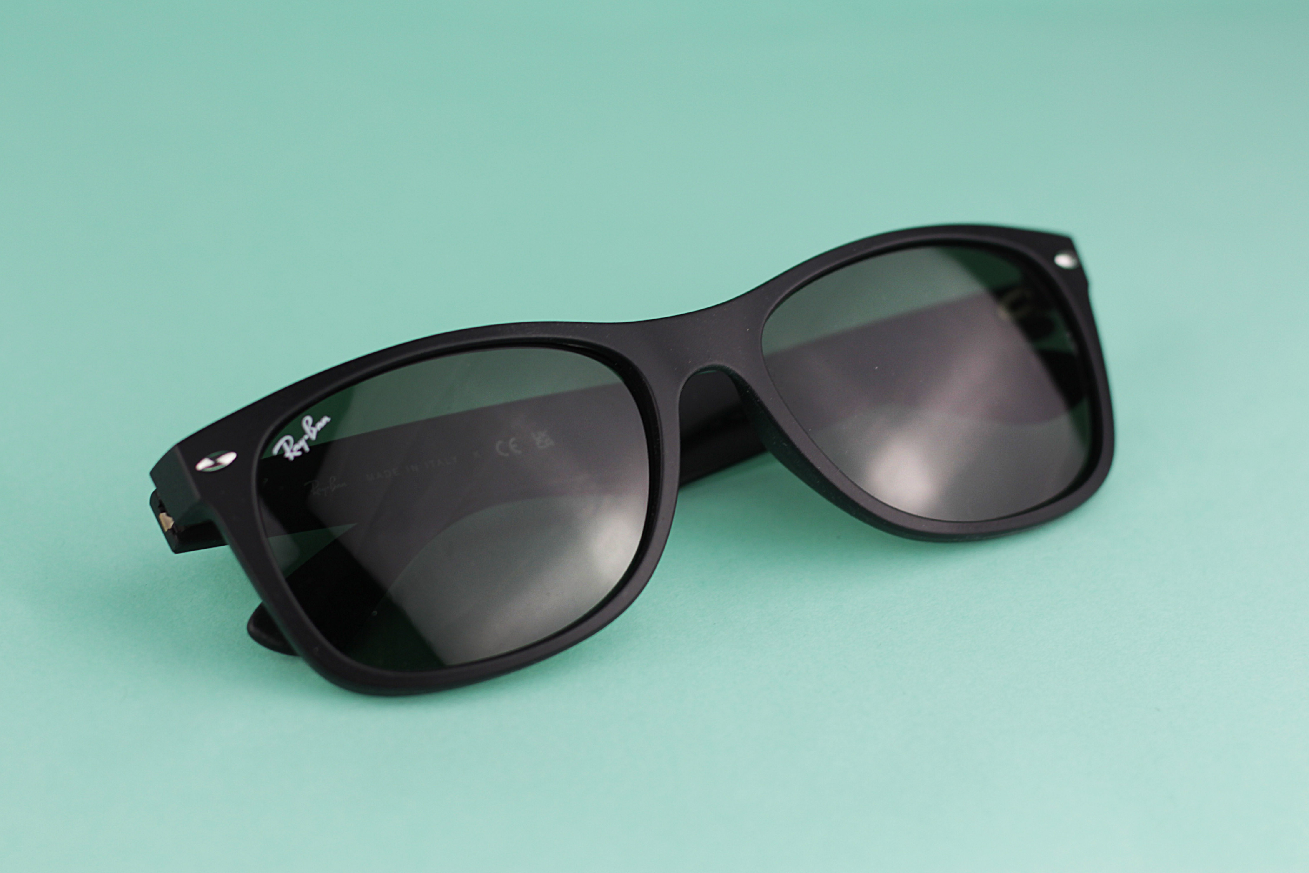 NEW WAYFARER RB2132